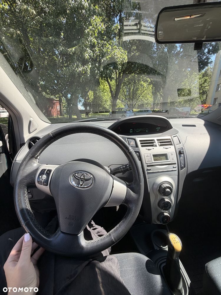 Toyota Yaris 1.0 Luna A/C - 5