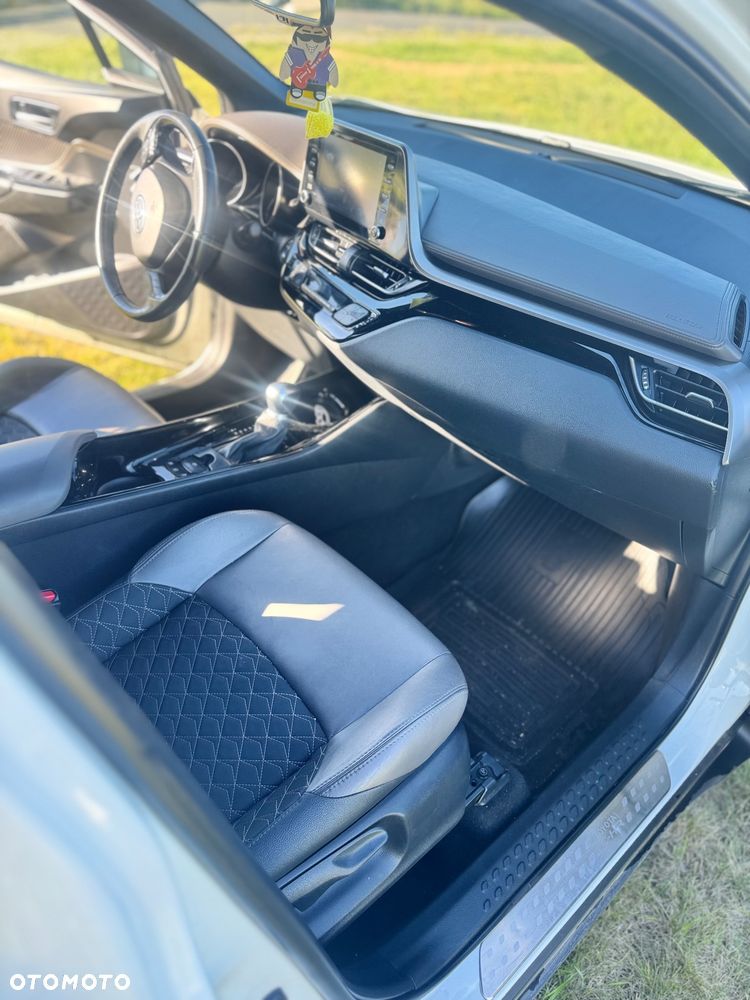 Toyota C-HR 2.0 Hybrid Executive - 10