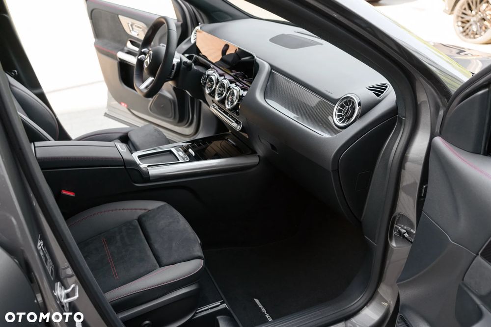 Mercedes-Benz GLA 200 AMG Line - 15