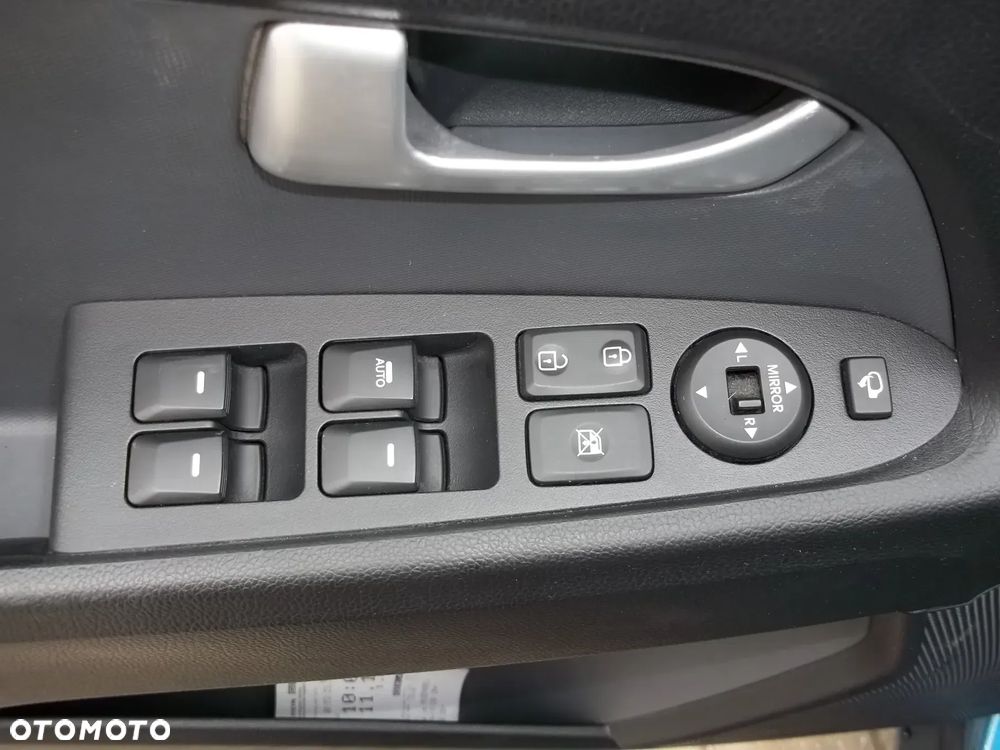 Kia Sportage 2.0 CRDI 4WD Dream-Team Edition - 10