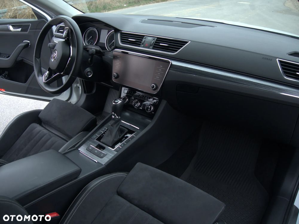 Skoda Superb 2.0 TSI Style DSG - 27