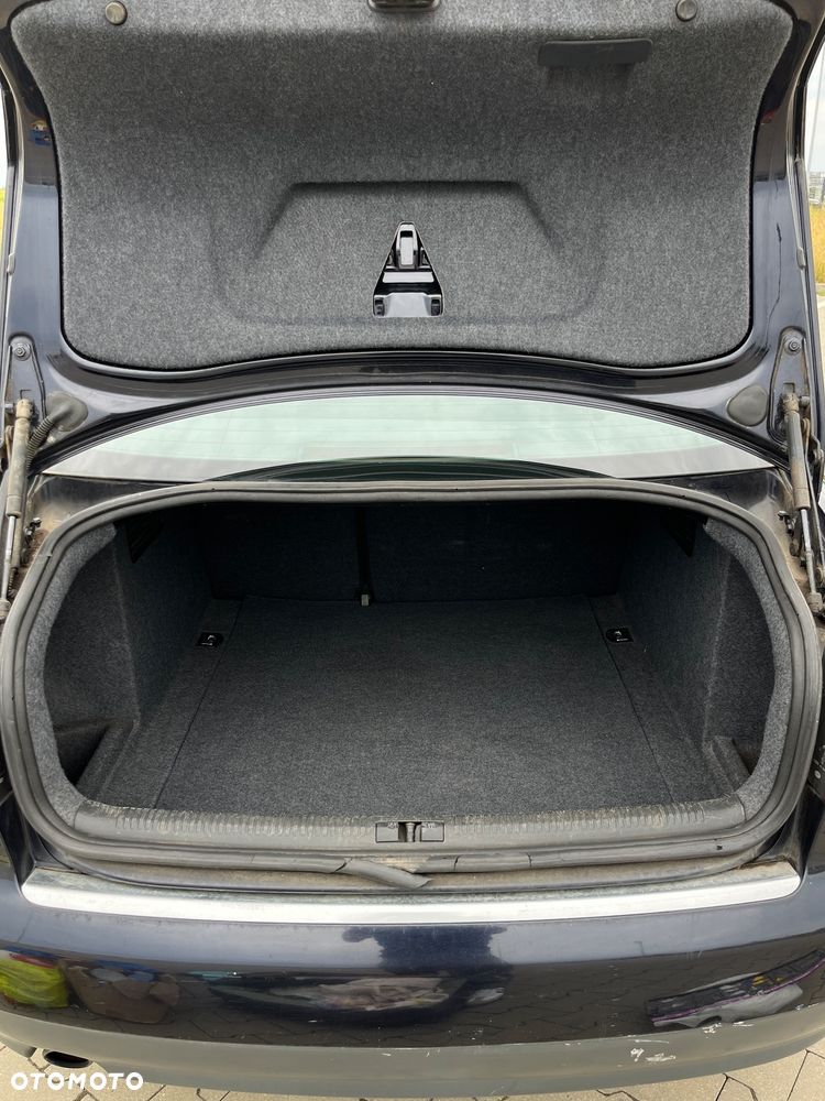 Audi A4 Limousine - 21