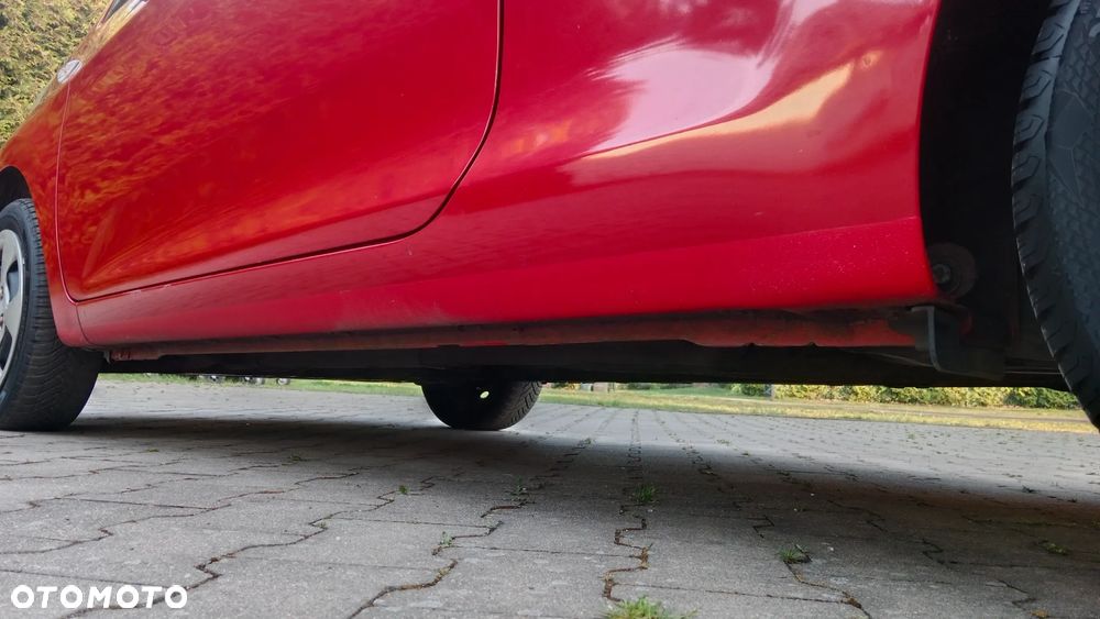 Kia Picanto 1.0 Dream Team Edition - 17