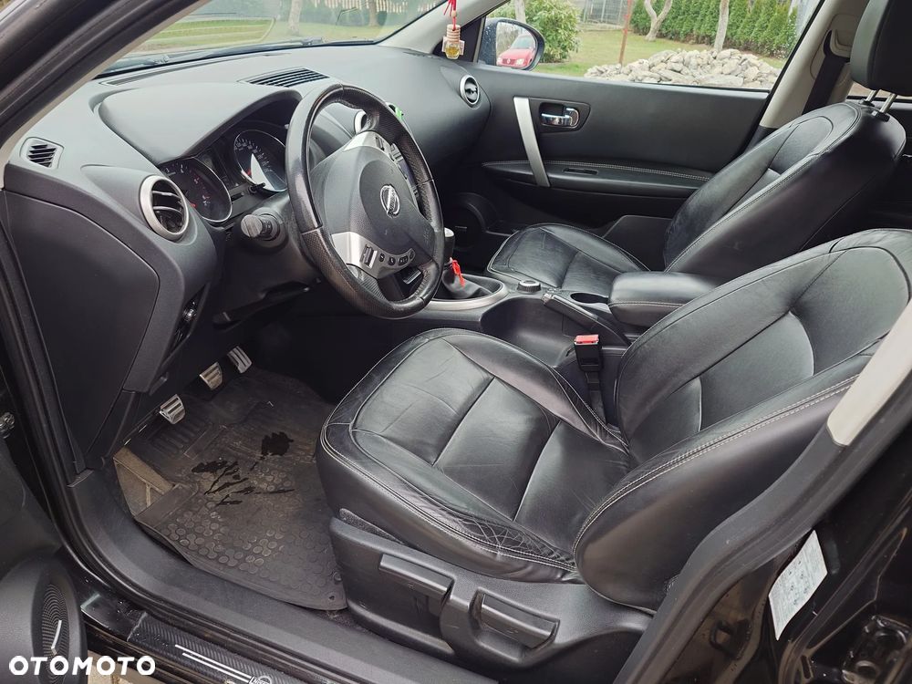 Nissan Qashqai+2 2.0 dCi DPF 4x4 tekna - 8