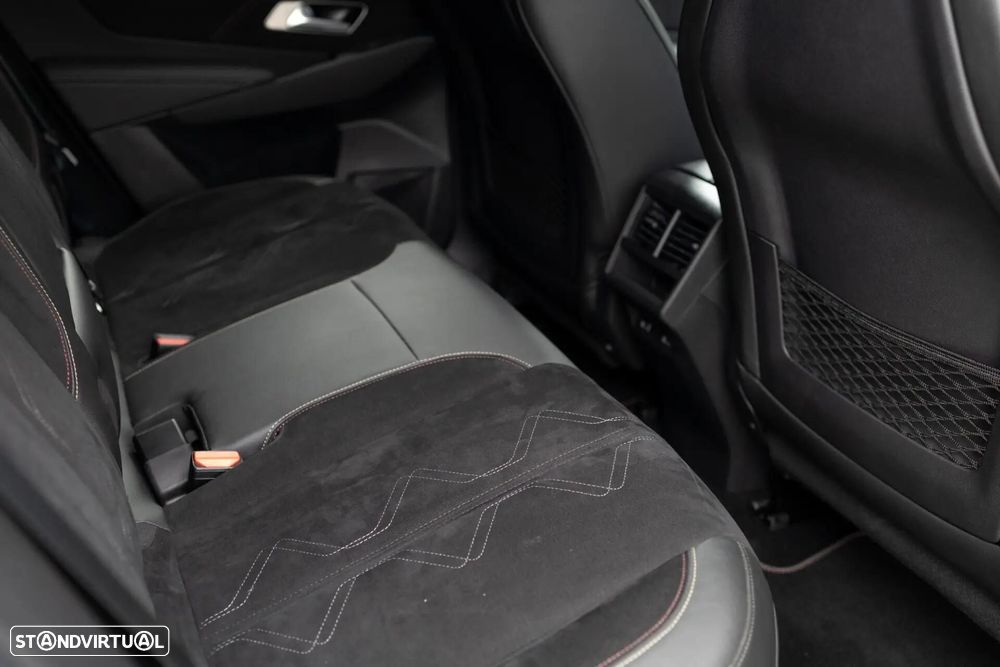 DS DS7 Crossback E-Tense Performance Line EAT8 - 26