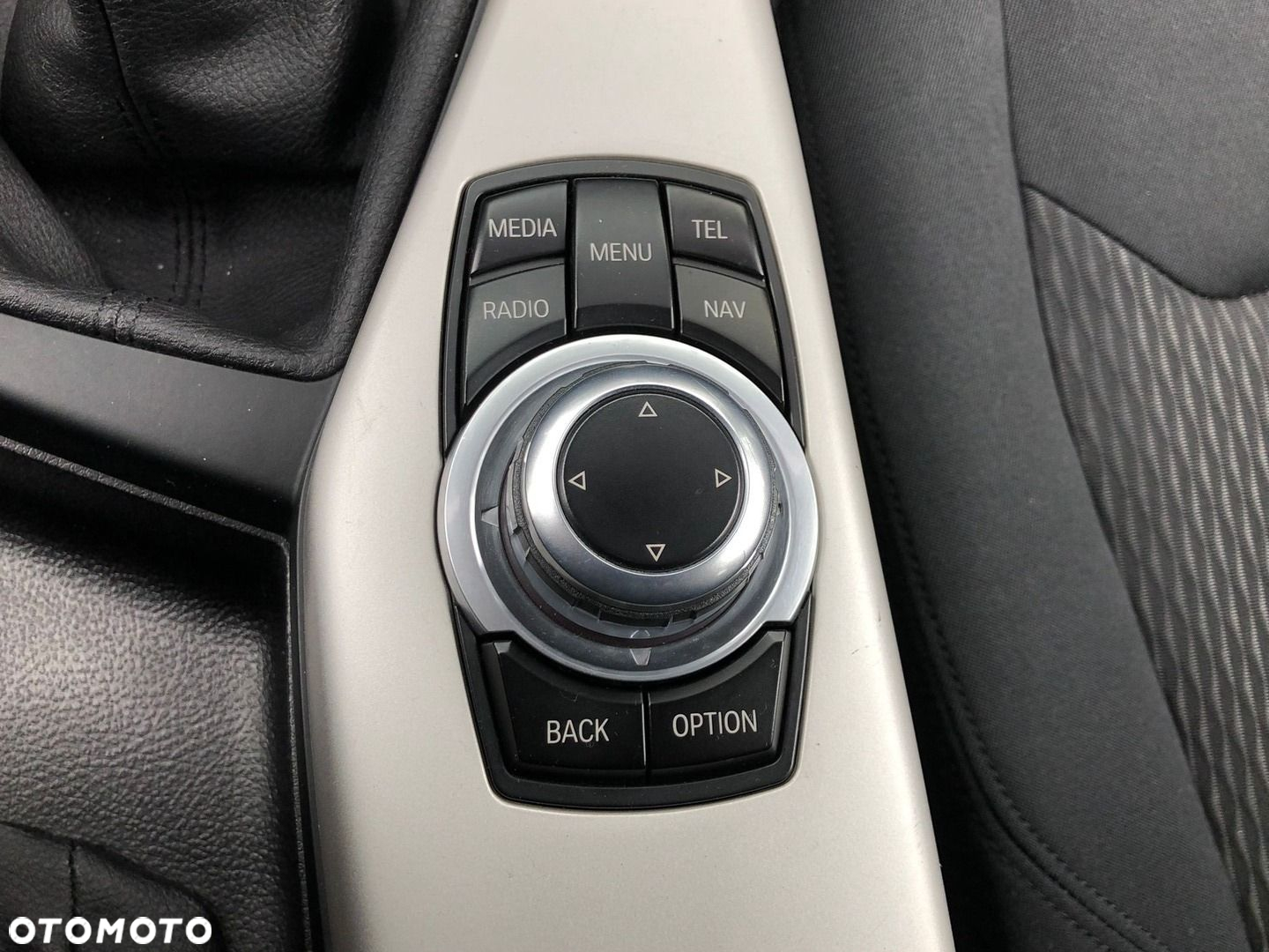 BMW Seria 1 118d - 32