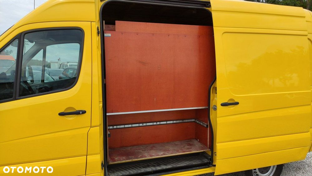 Mercedes-Benz Sprinter - 21