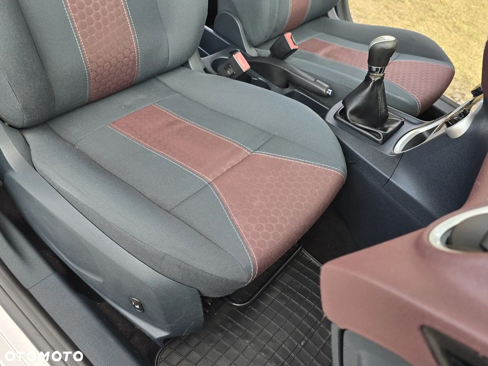 Ford Fiesta 1.4 Titanium - 24