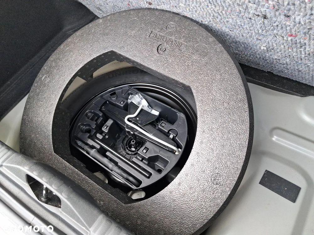Citroën C3 1.2 PureTech Shine - 25