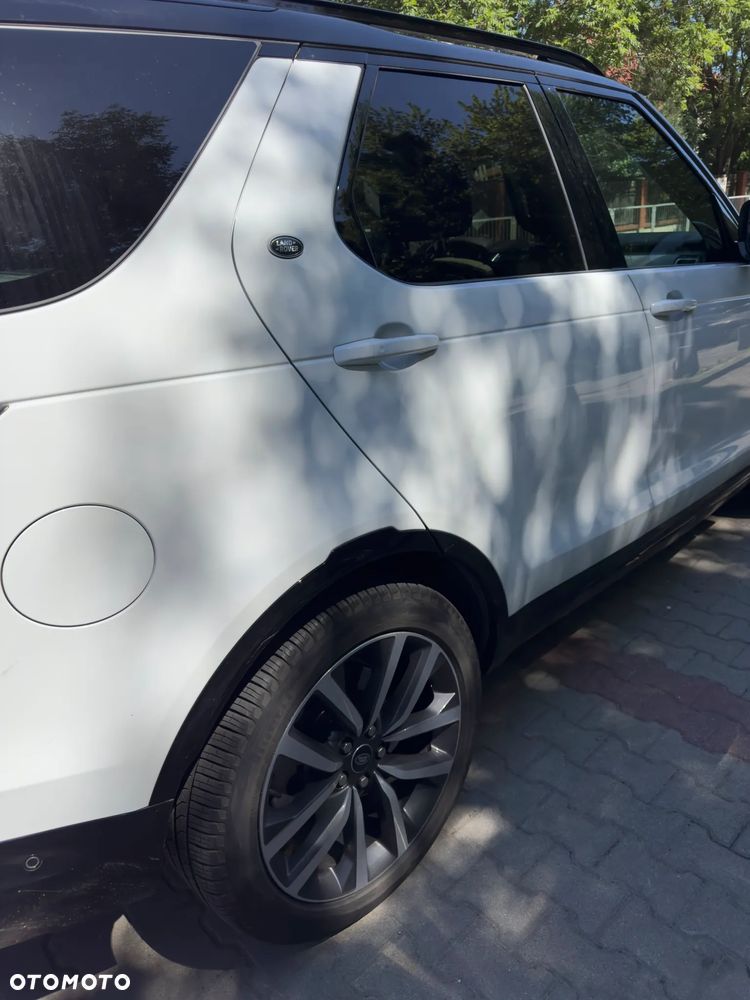 Land Rover Discovery 2.0 P300 R-Dynamic SE - 8