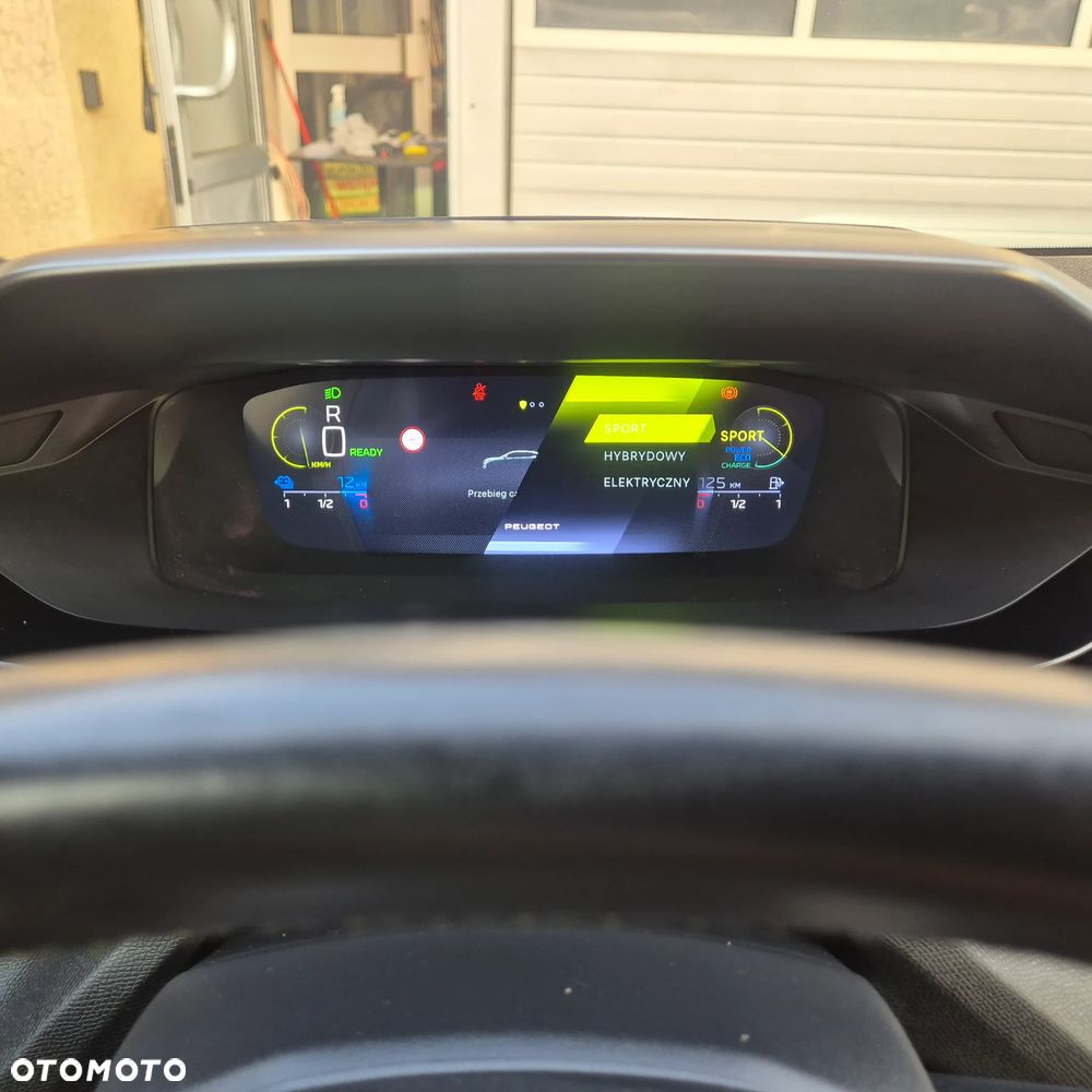 Peugeot 408 180 e-EAT8 GT - 24