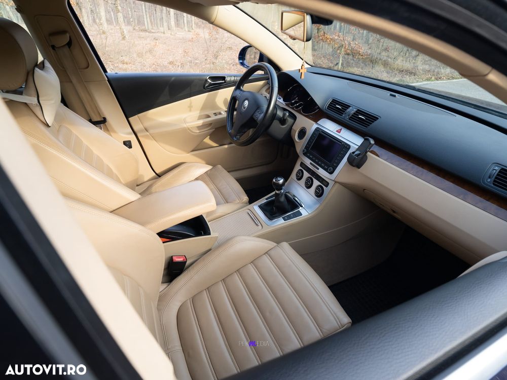 Volkswagen Passat 2.0 TDI Individual - 22