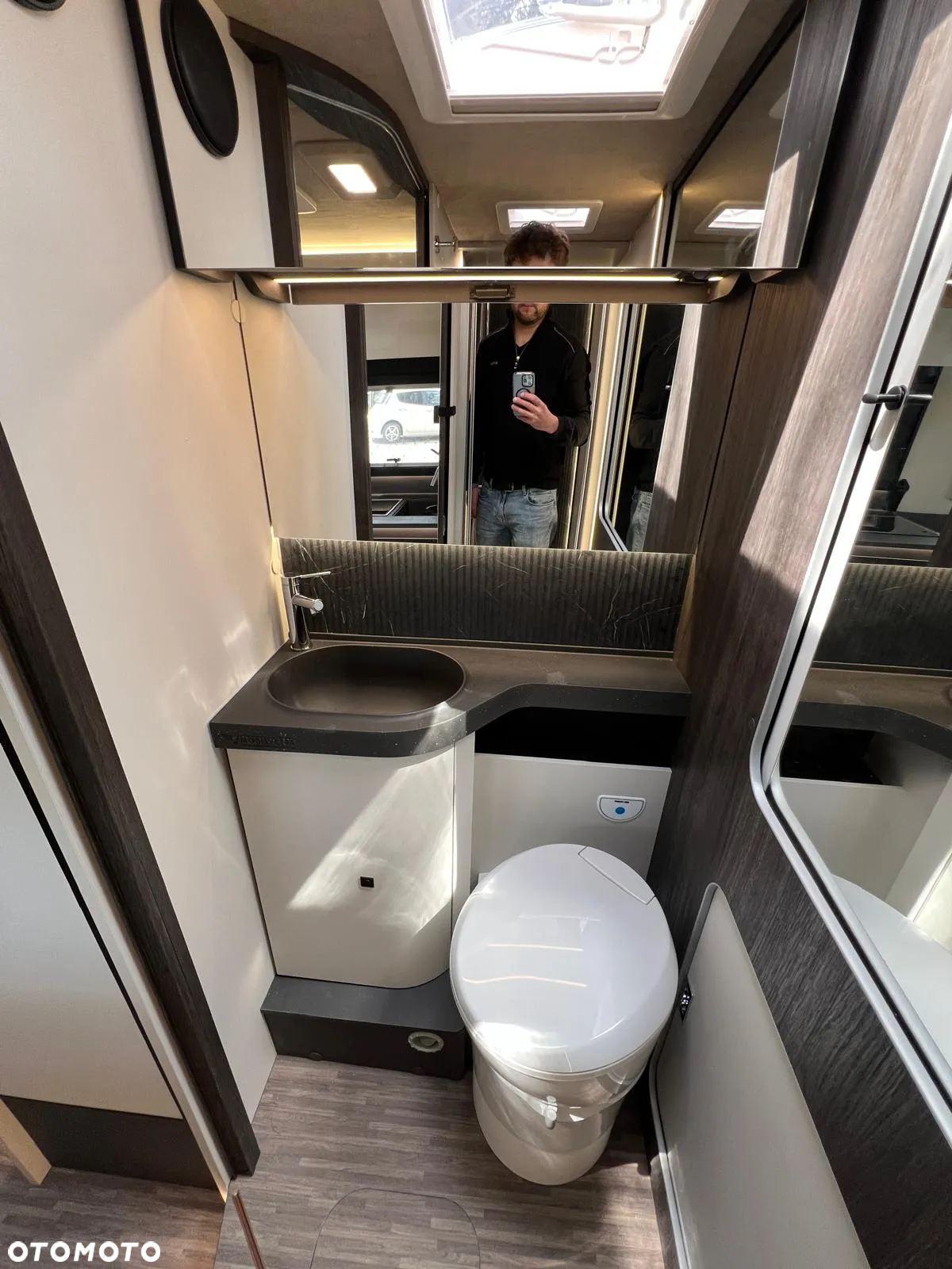 Mobilvetta Kea Kompakt 55 - Długość 6,36m  140 KM automat waga: 2650kg - 12