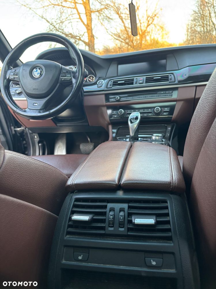 BMW Seria 5 535i xDrive - 19