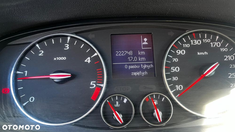 Renault Laguna 2.0 DCi FAP GT - 23