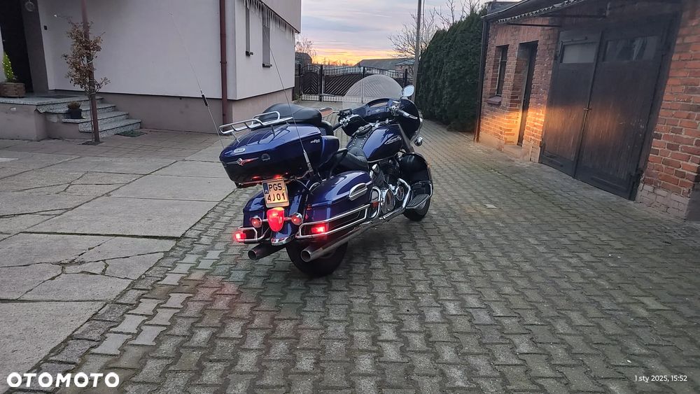 Yamaha Venture - 4