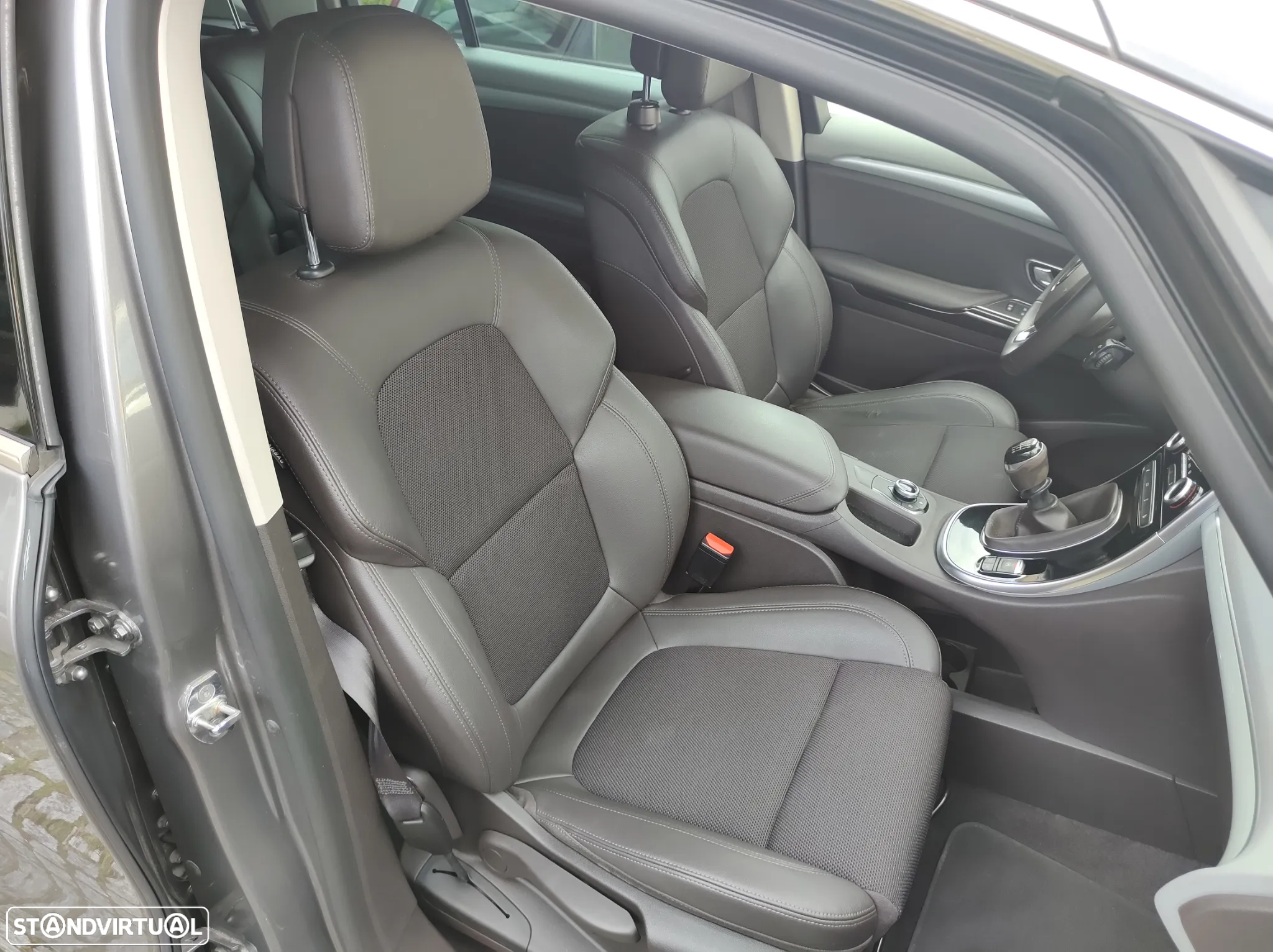 Renault Espace 1.6 dCi Zen - 18