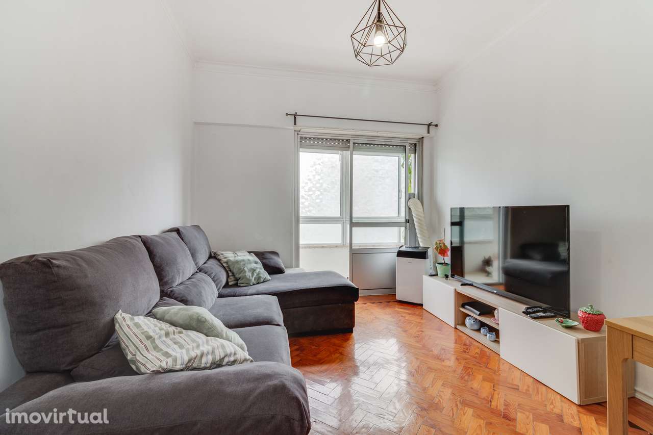 APARTAMENTO T3 | C/ ARRECADAÇÃO | ODIVELAS - Grande imagem: 2/33