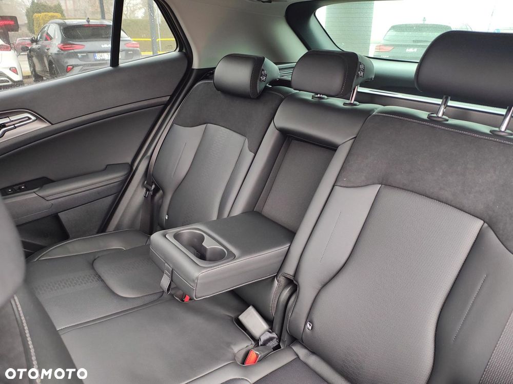 Kia Sportage 1.6 T-GDI HEV Business Line 2WD - 16