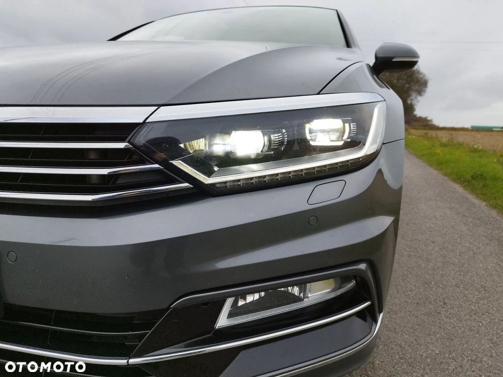 Volkswagen Passat 2.0 TDI SCR Highline - 31