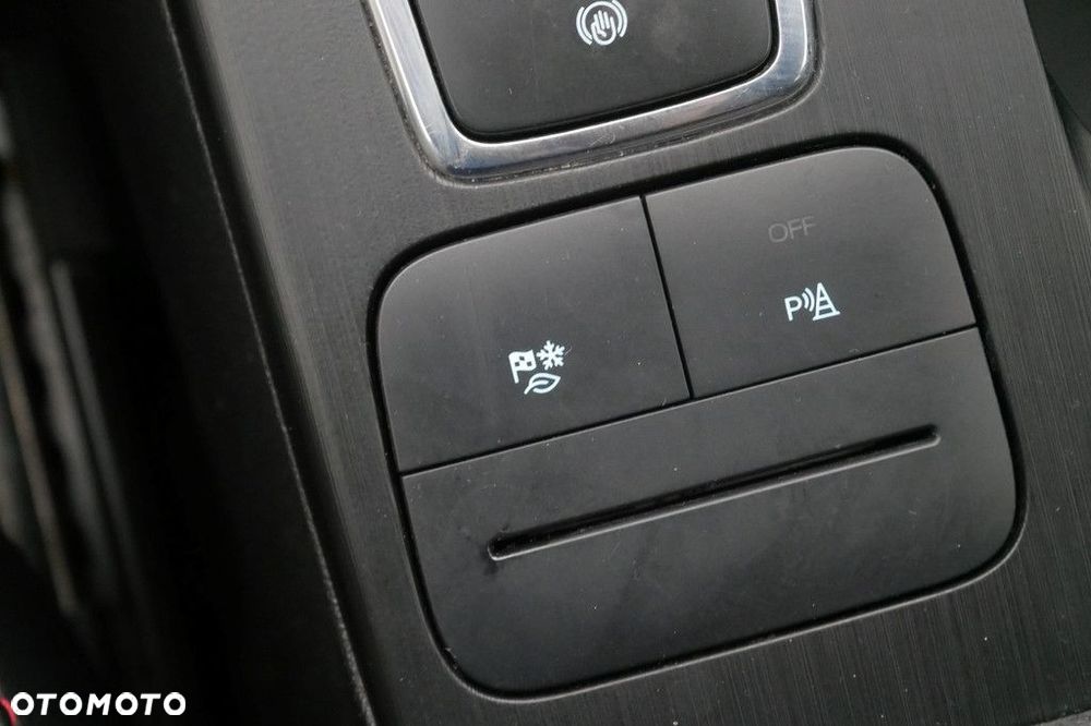 Ford Kuga - 21