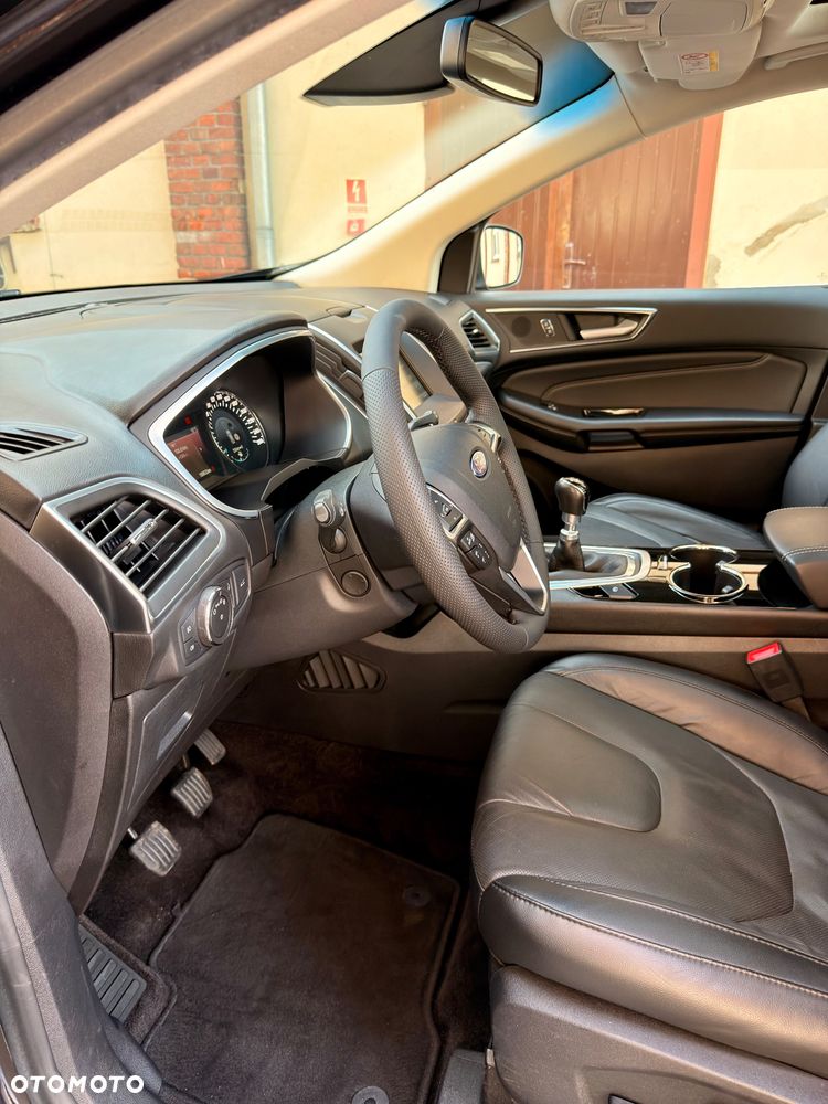 Ford Edge 2.0 TDCi 4x4 Titanium - 17