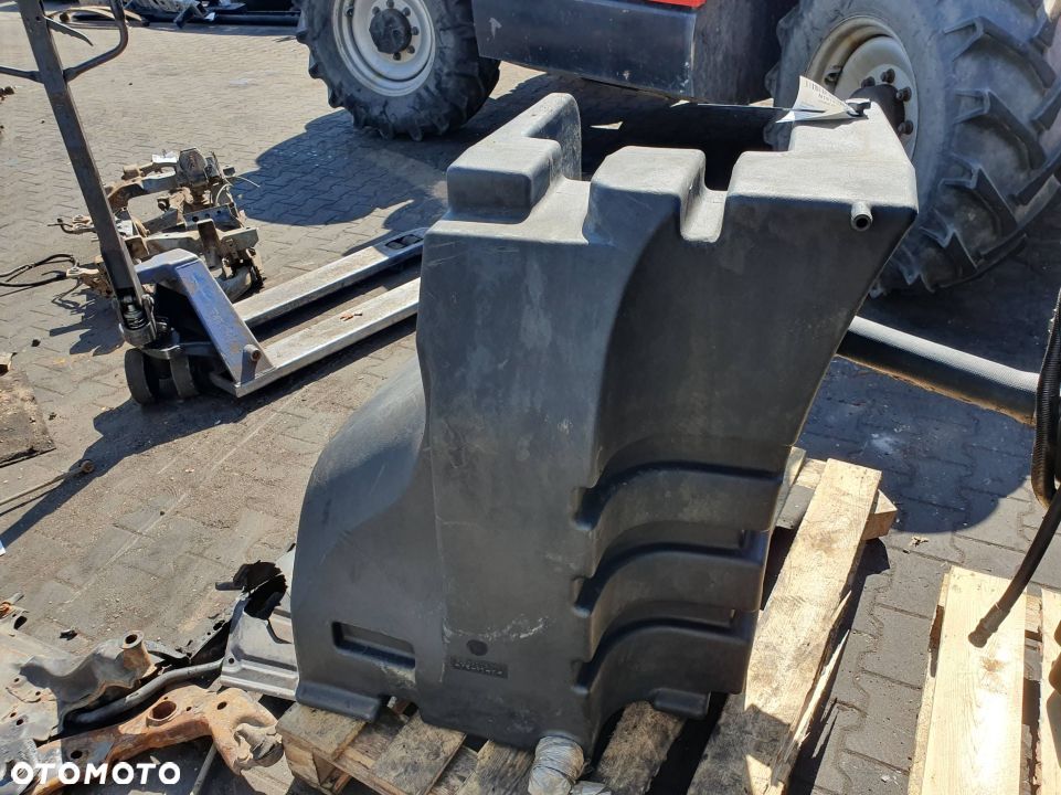 ZBIORNIK PALIWA CASE MAGNUM 280 LEWY - 3