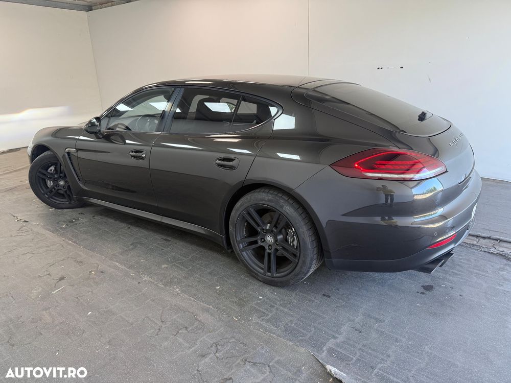 Porsche Panamera 3.0 Tiptronic S - 6