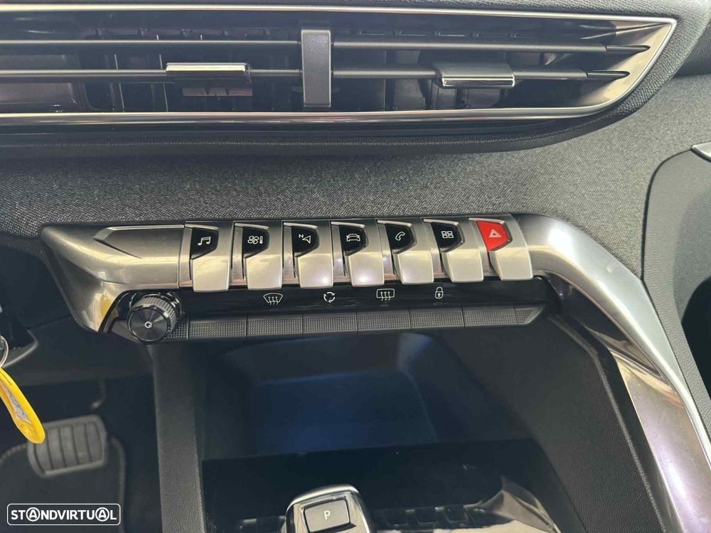 Peugeot 3008 1.5 BlueHDi GT Line EAT8 - 17