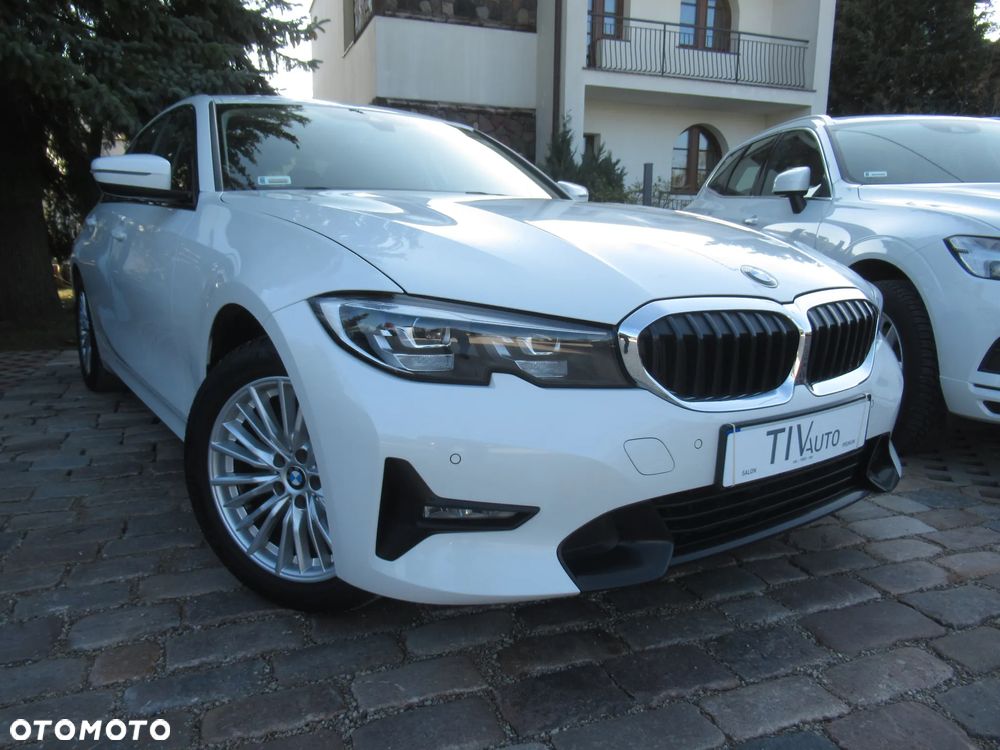 BMW Seria 3 318i Sport Line - 1