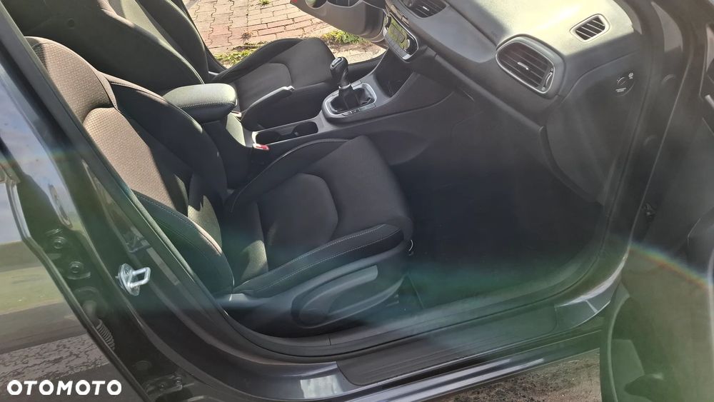Hyundai i30 1.4 Comfort - 20
