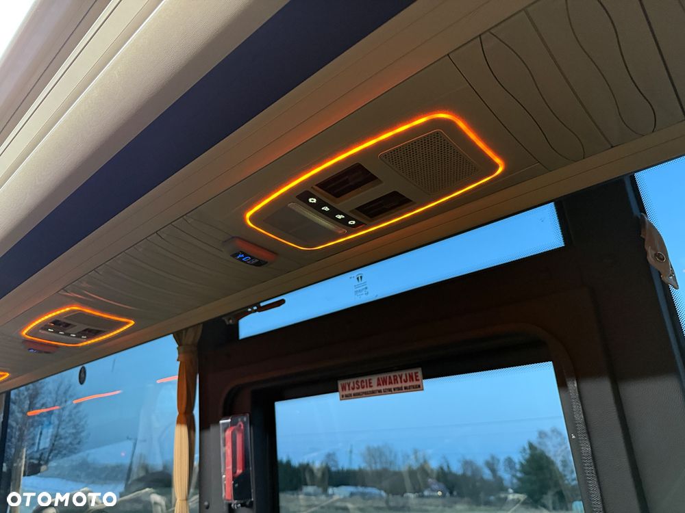 Mercedes-Benz Sprinter 519 - 24