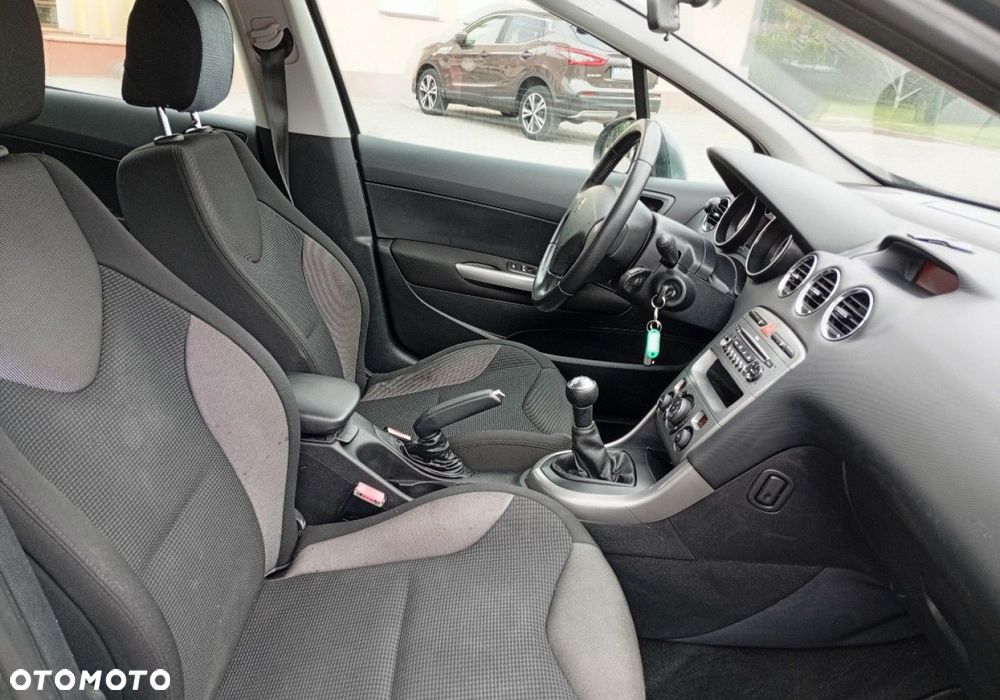 Peugeot 308 - 13