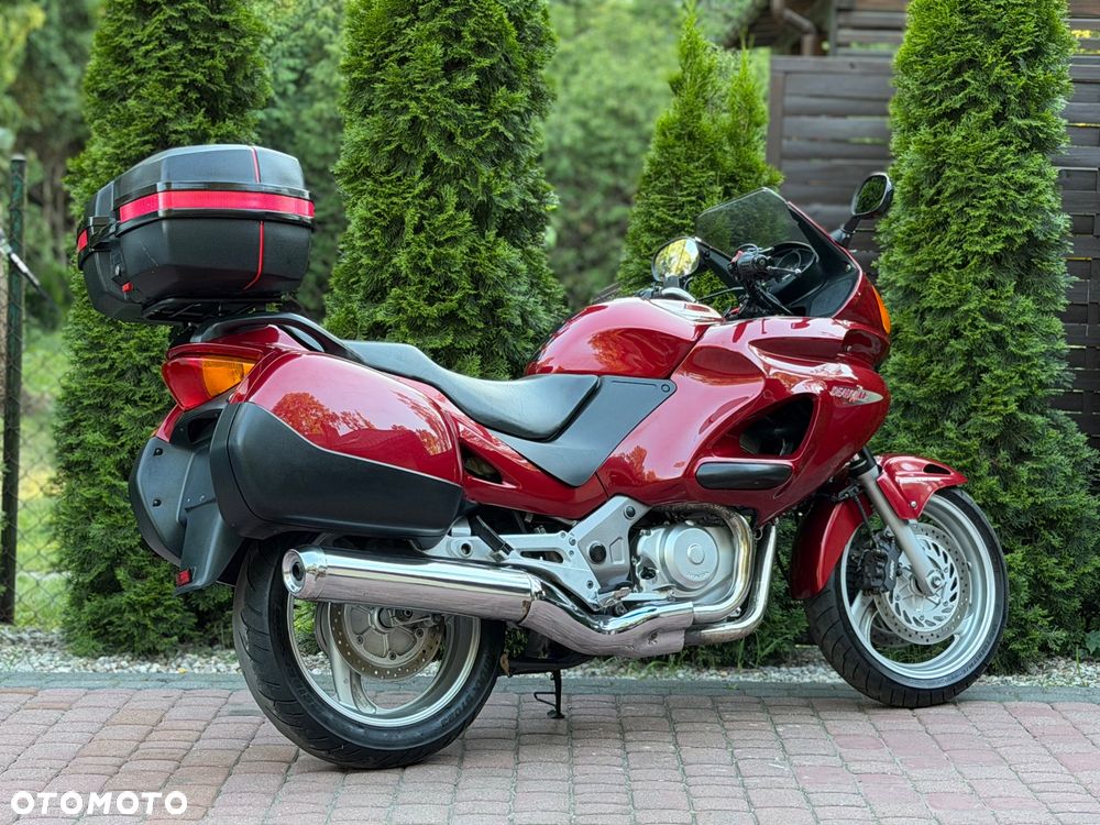 Honda NT - 4