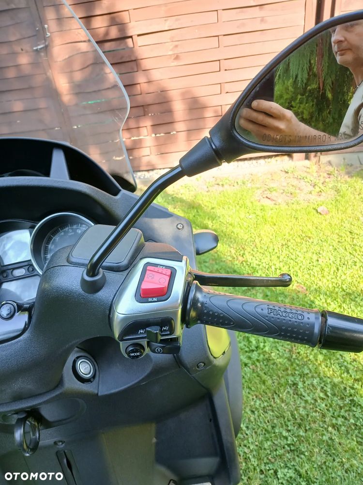 Piaggio MP-3 - 18