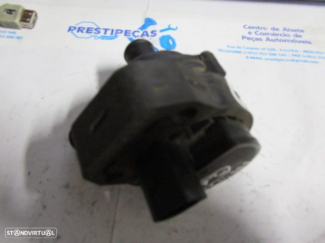 Bomba Ar Agua E Compressores A2118350028 MERCEDES W211 2004 E 220 CDI AGUA MERCEDES ML W164 2005 320CDI 4X4 V6 24V 225CV  5P CINZENTO MERCEDES C S204 W204 FASE 2  2012 200CDI 136CV 5P PRETO - 1
