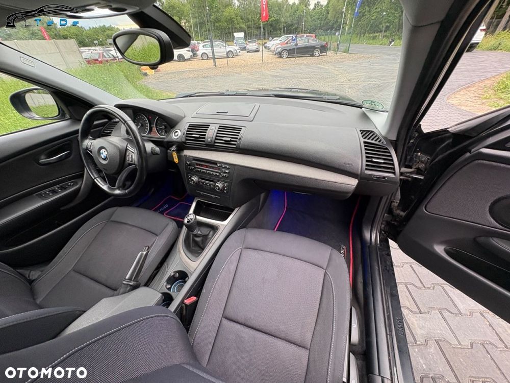 BMW Seria 1 118i Edition Sport - 32