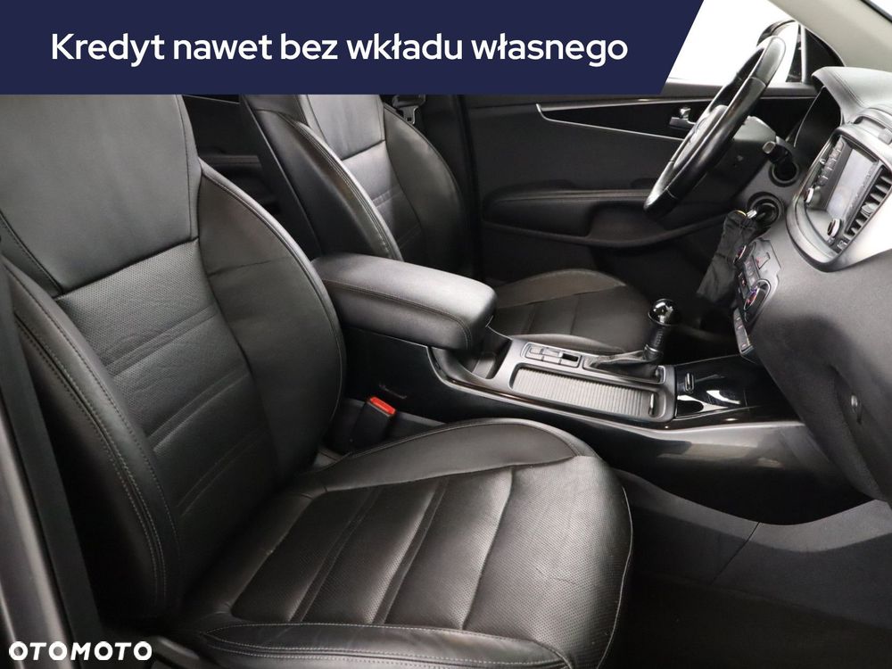 Kia Sorento - 11