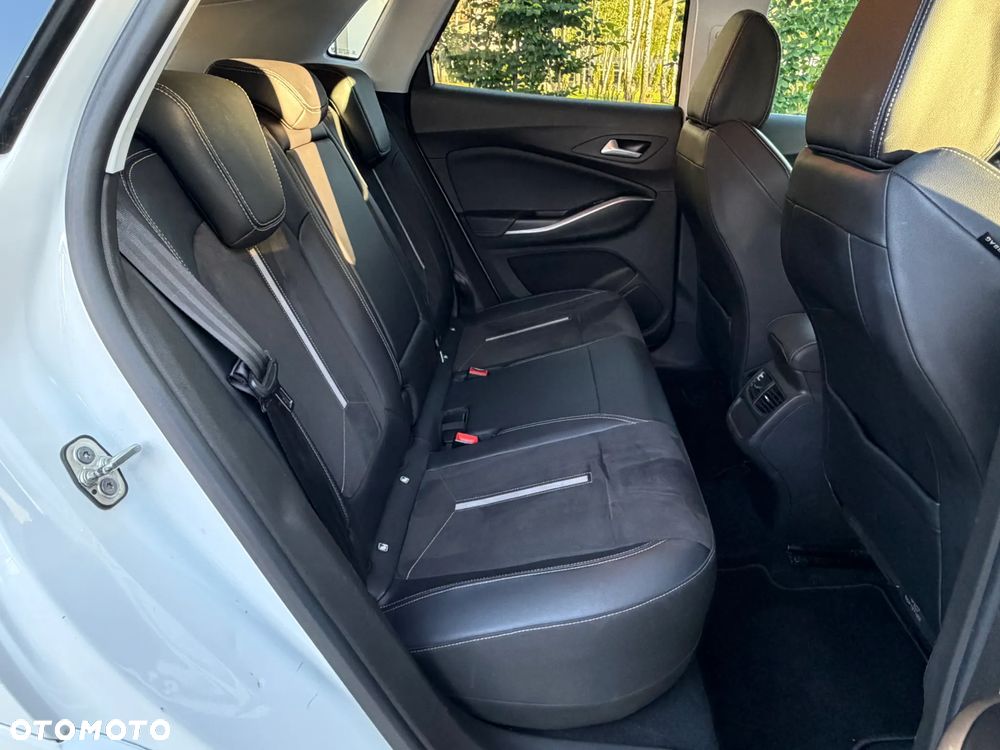 Opel Grandland 1.6 T PHEV 4x4 GS Line - 18