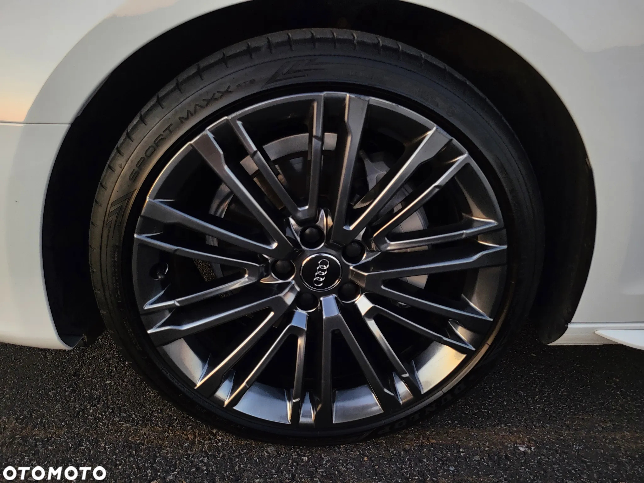 Audi A4 40 TDI S tronic S line - 39