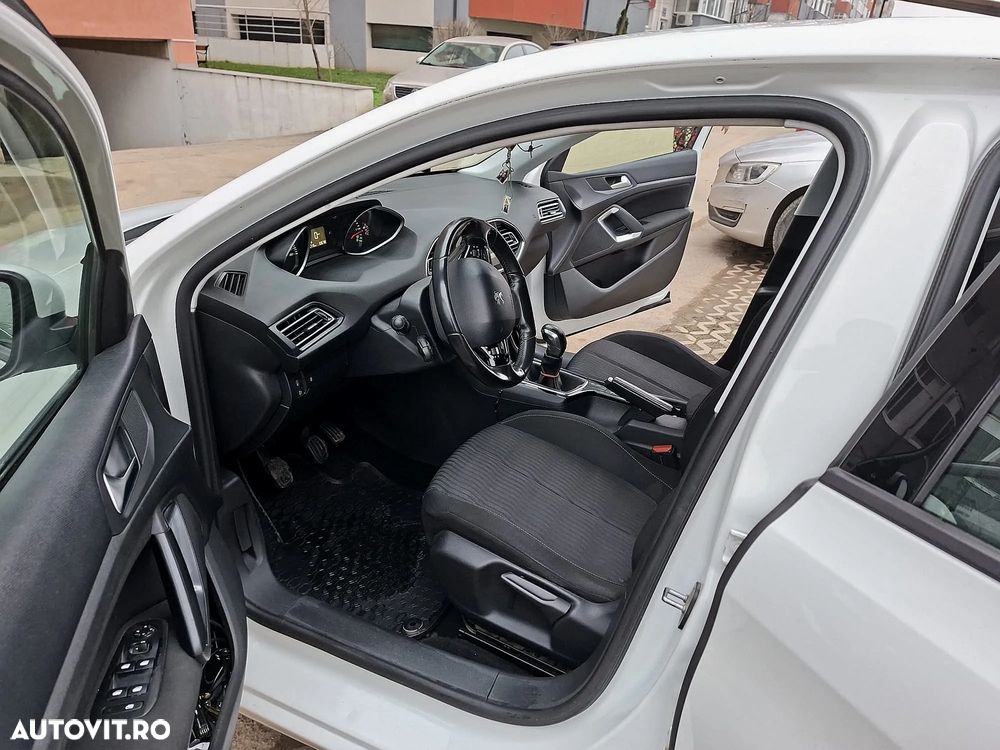 Peugeot 308 HDi FAP 92 Active - 5