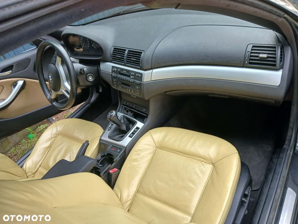 BMW Seria 3 323i - 23