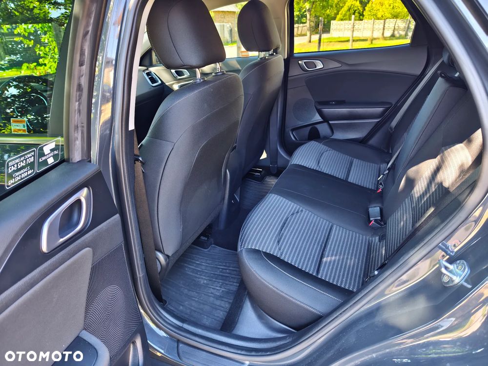Kia XCeed 1.5 T-GDI M - 6