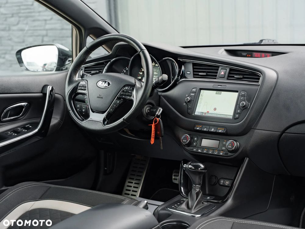 Kia Ceed 1.6 CRDi 136 DCT ISG SW GT Line - 20