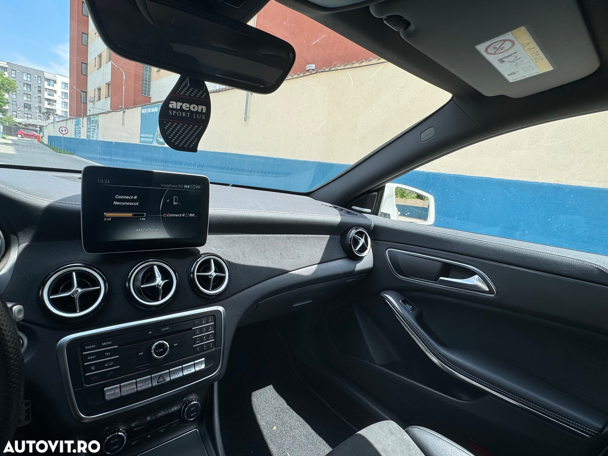 Mercedes-Benz CLA 200 7G-DCT AMG Line - 15