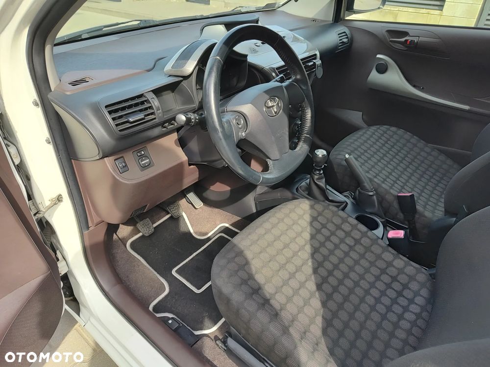 Toyota iQ 1.0 Luna - 20