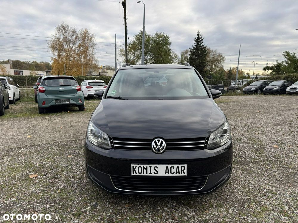 Volkswagen Touran - 38