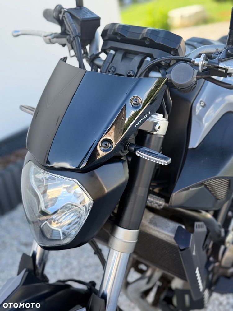 Yamaha MT - 2