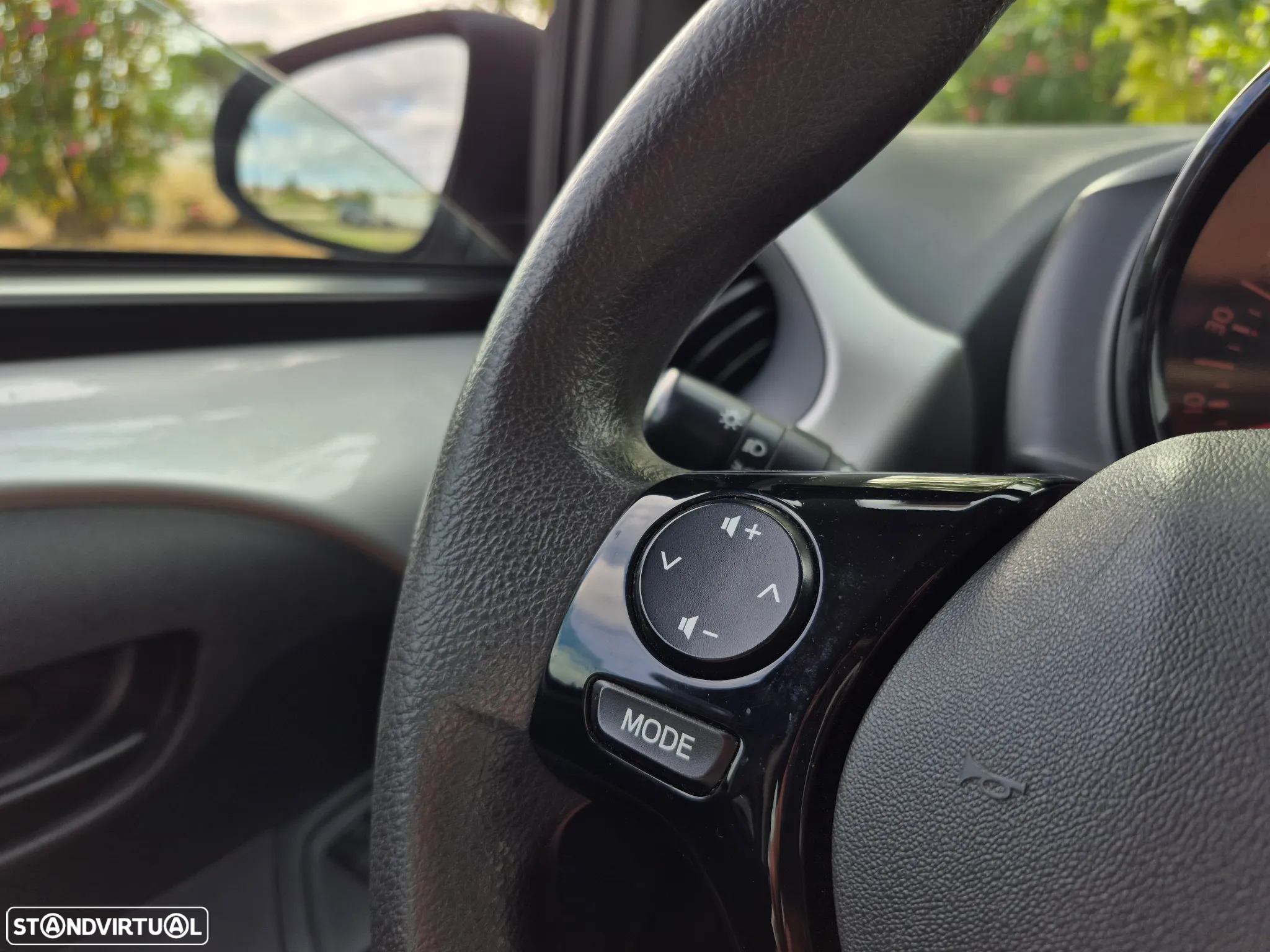 Peugeot 108 1.0 e-VTi Allure - 10