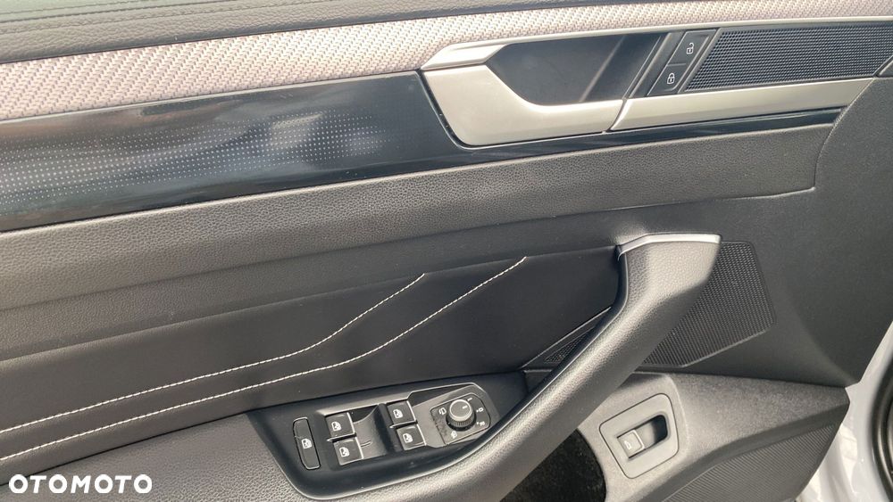 Volkswagen Arteon 2.0 TDI R-Line DSG - 15